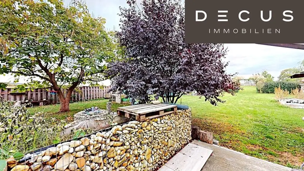 TRAUMHAFTES EINFAMILIENHAUS MIT MIT WOHNKÜCHE, 4 SCHLAFZIMMERN UND GROSSEM GARTEN