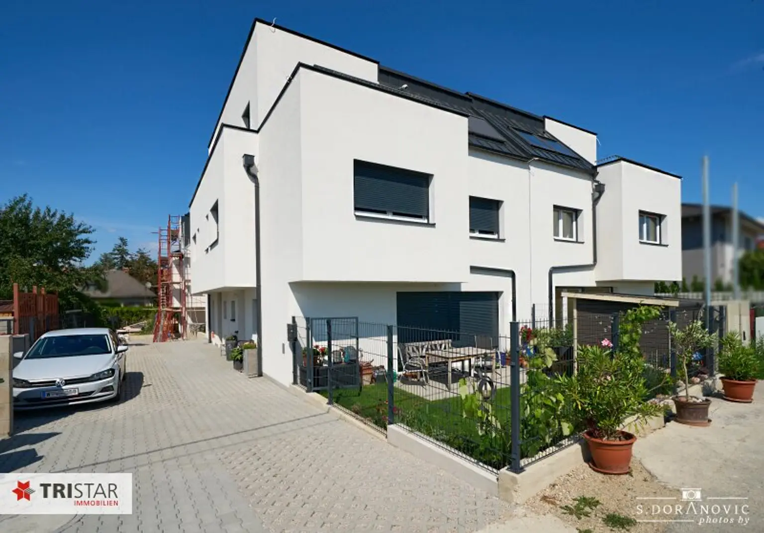 NEU! ++ 2 EINFAMILIENHÄUSER ++ 4 DOPPELHAUSHÄLFTEN ++ SCHLÜSSELFERTIG ++ BAUJAHR 2025 ++ 1220 WIEN ++