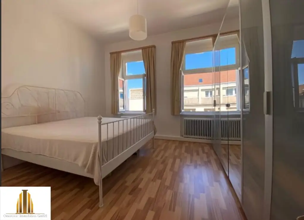 TOP-LAGE! Sonnige 3 Zimmer Altbau im 4. Liftstock