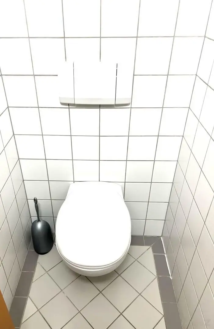 ab 1.12.2025 - 2 Zimmerwohnung mit Balkon, gepflegter Zustand,