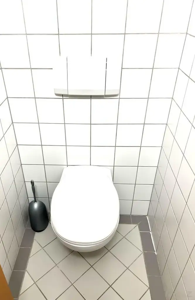 ab 1.12.2025 - 2 Zimmerwohnung mit Balkon, gepflegter Zustand,