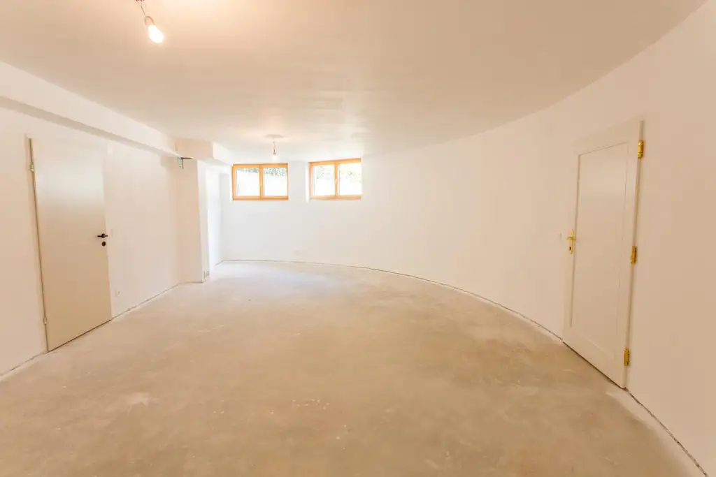 Architektenhaus mit sensationellem Ausblick in Kremser Bestlage