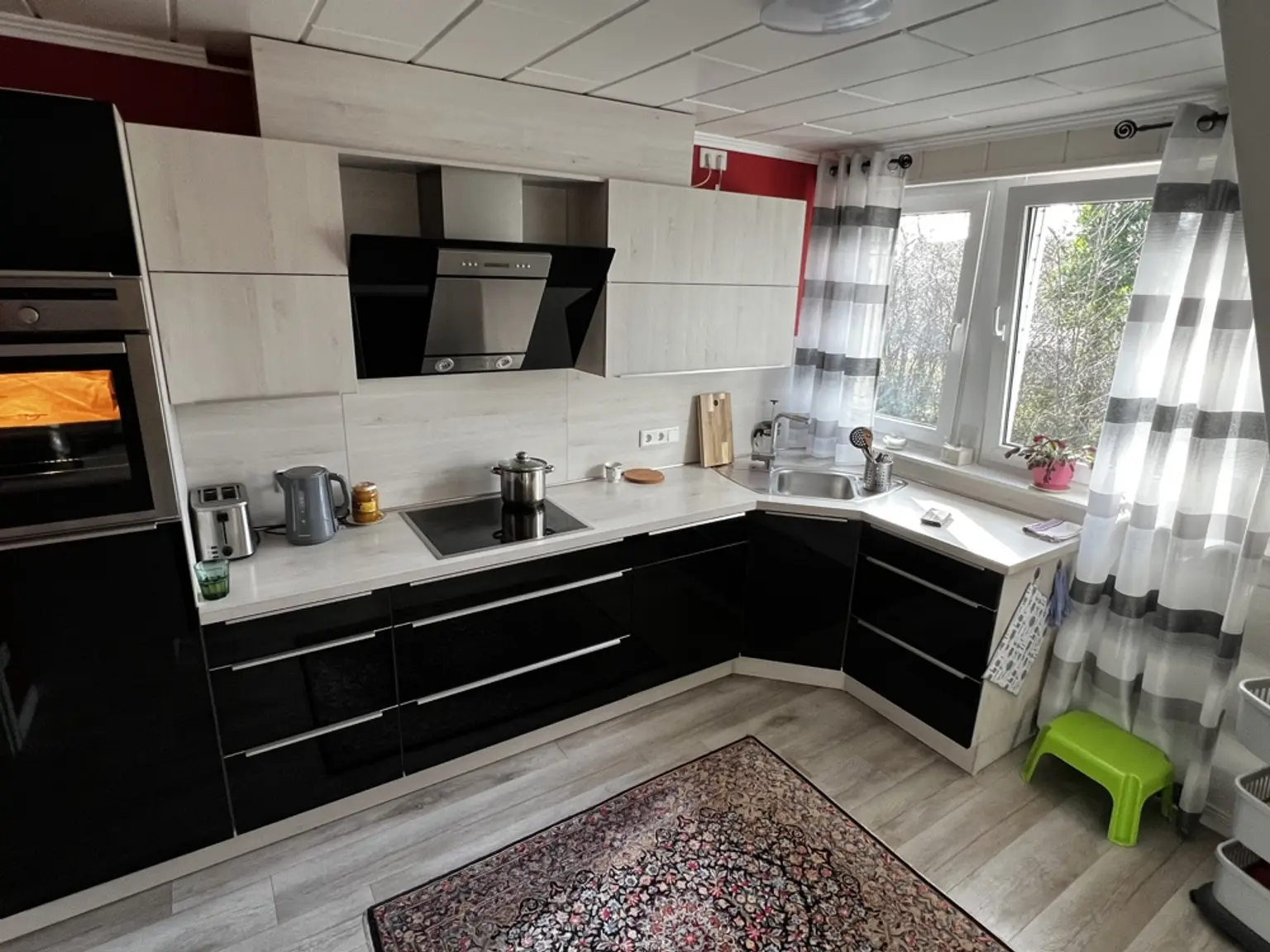 Viel Platz für Ihre Zukunft! Einfamilienhaus mit Einliegerwohnung!