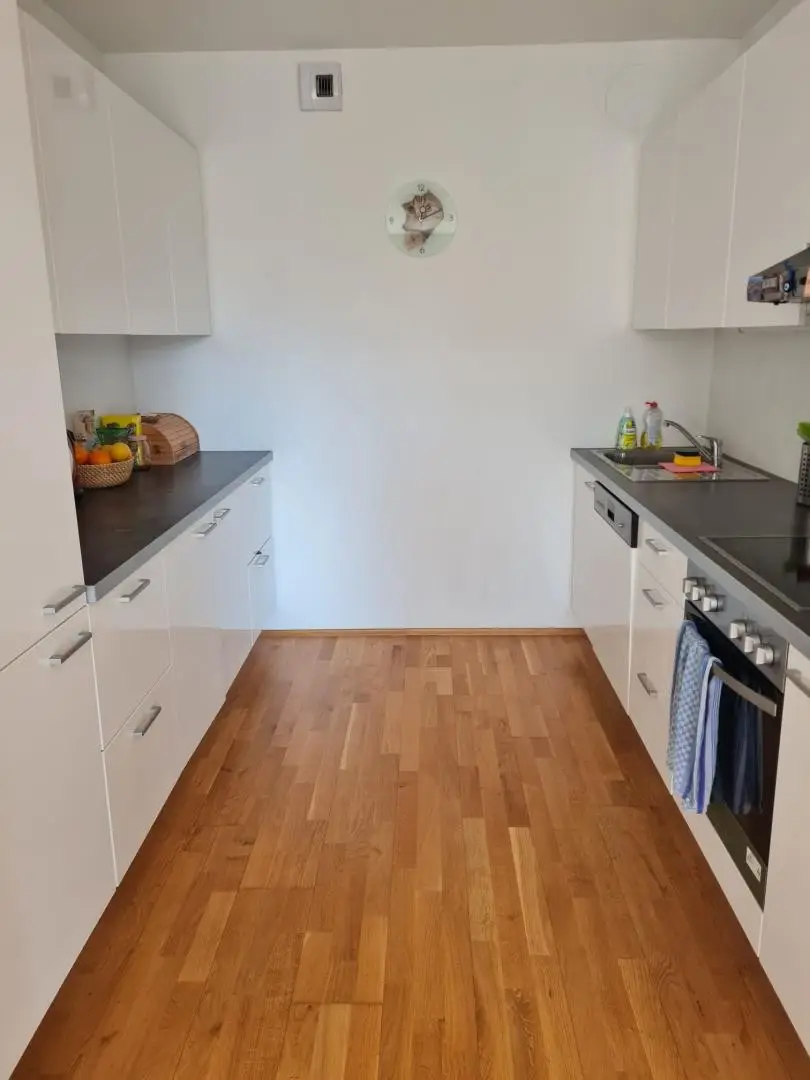 Beim Gasometer: Top-moderne Neubauwohnung mit 9,29m² SÜDWEST-Balkon/Loggia - U3 Nähe!!