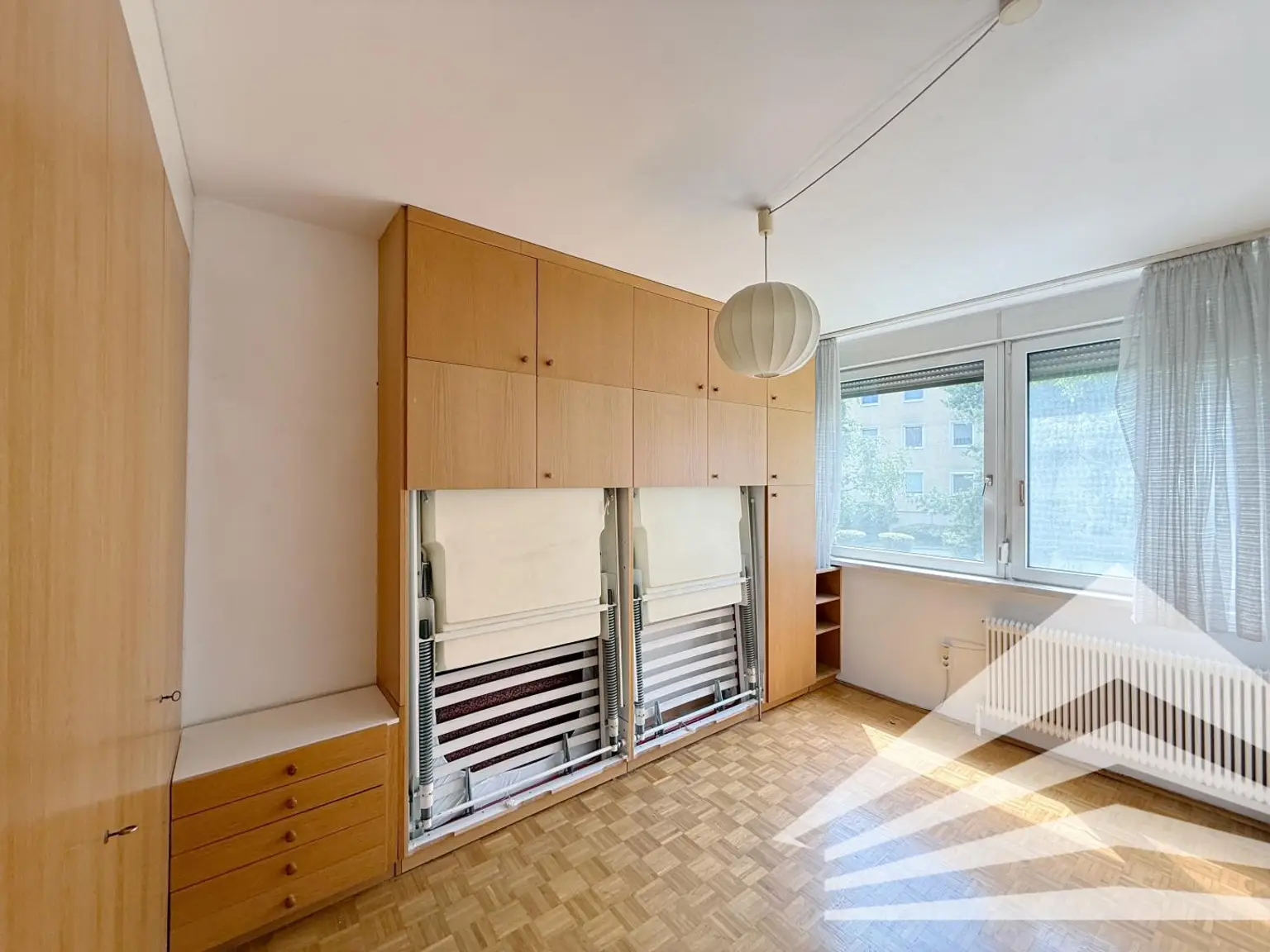 Leondinger Bestlage! Sanierungsbedürftige 2-3 Zimmerwohnung mit Garage!