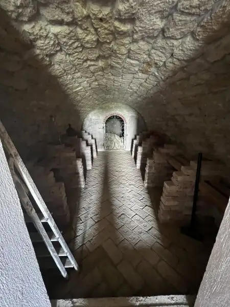 Haus mit Weinkeller - KEINE Hauptwohnsitzmöglichkeit