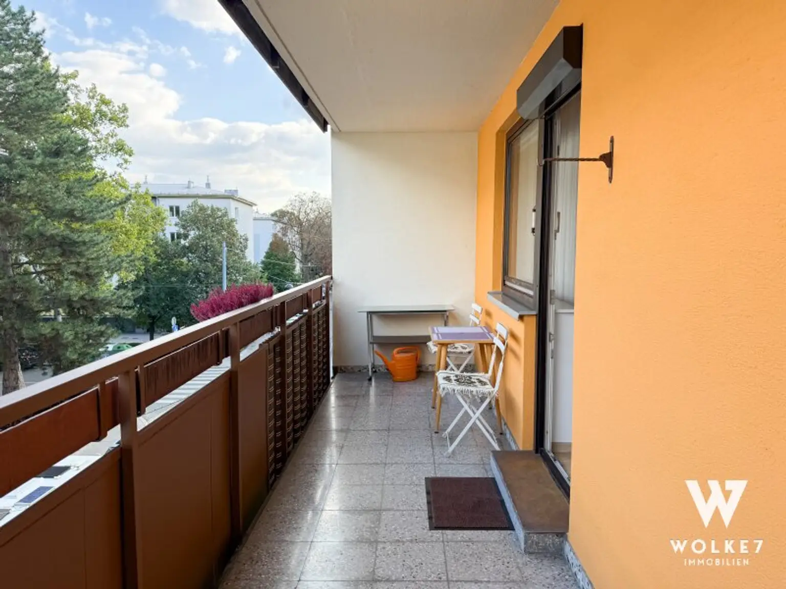 Top-sanierte 3-Zimmer-Wohnung mit Loggia, Sauna & Fitnessraum in 1130 Wien I Nähe U4