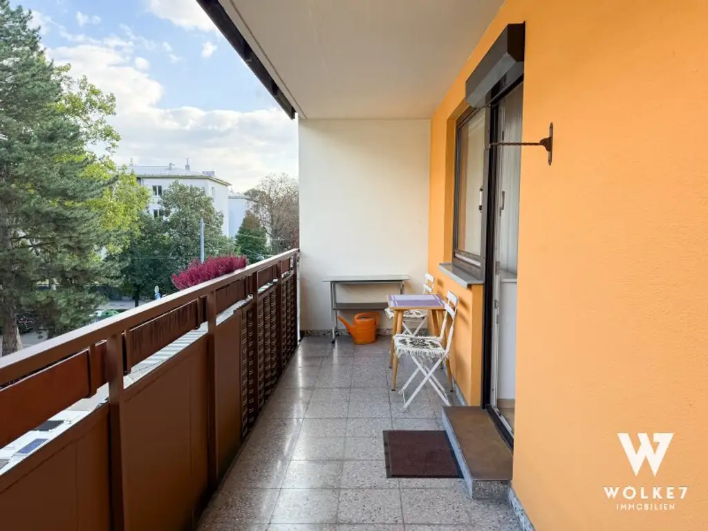 Top-sanierte 3-Zimmer-Wohnung mit Loggia, Sauna & Fitnessraum in 1130 Wien I Nähe U4