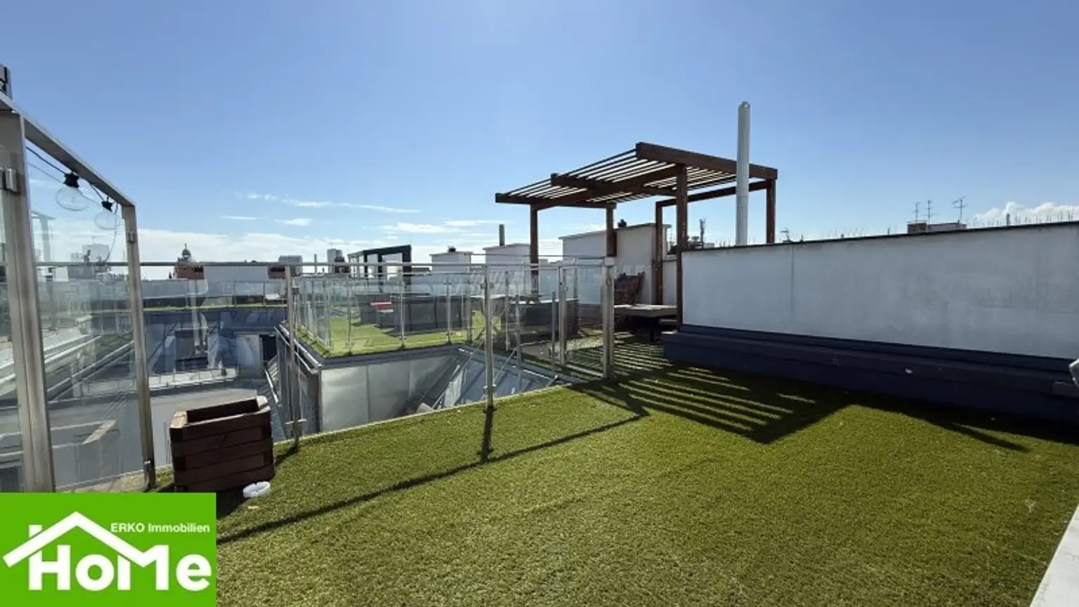 Moderne Dachwohnung auf 2 Etagen und 26m2 Terrasse