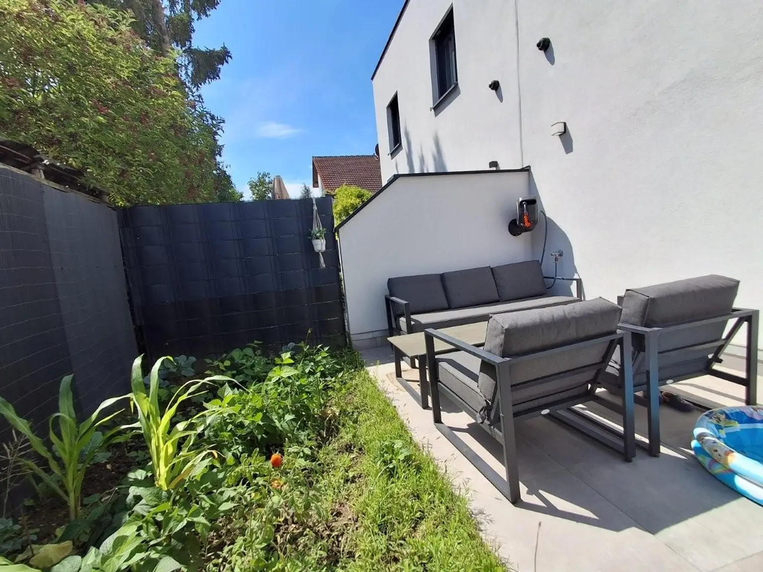 "Topmodern-ausgestattete Doppelhaushälfte nahe U1 Leopoldau"