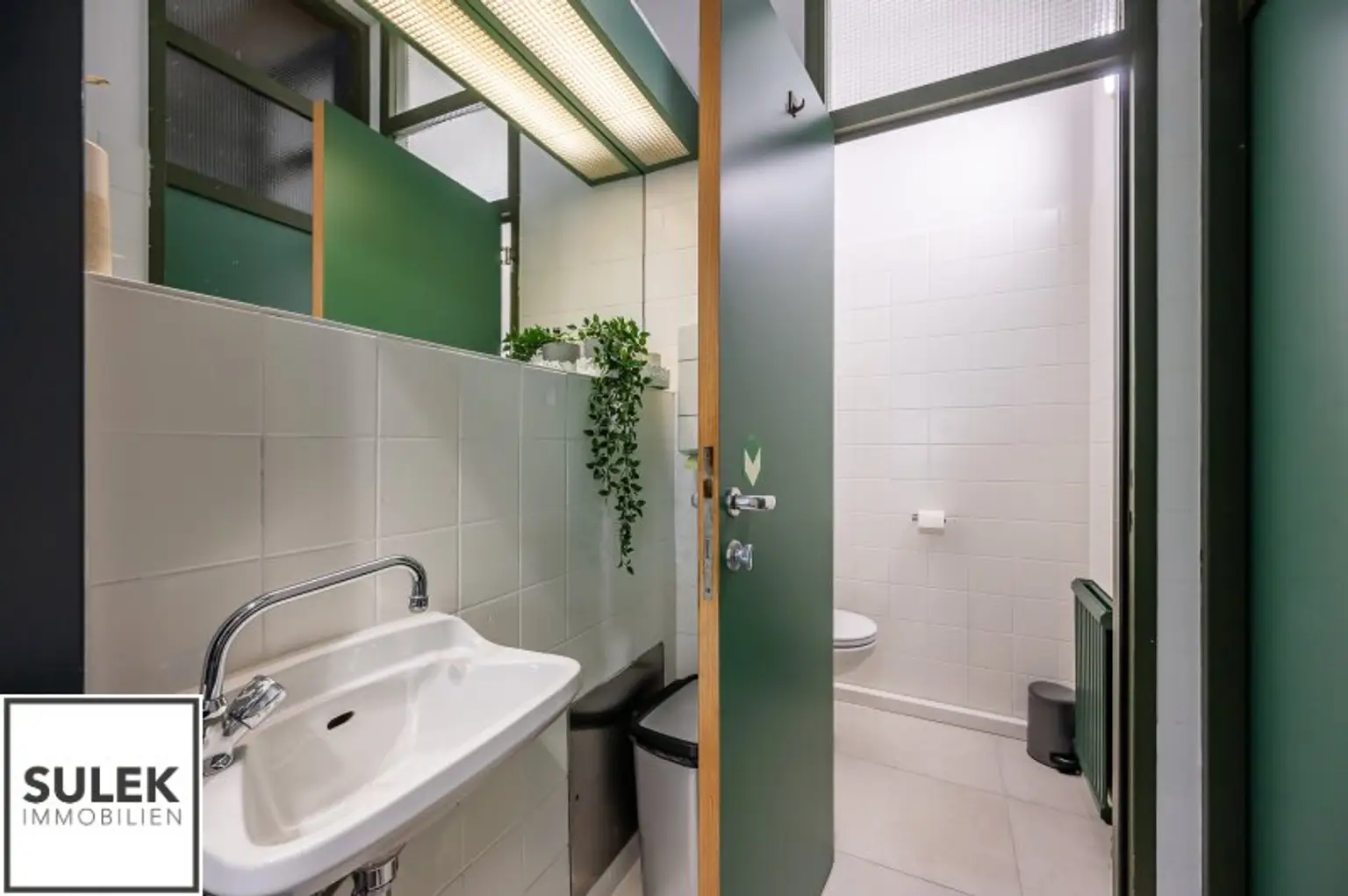 Ihr neuer Unternehmenssitz: Modernes Büro/ Praxisgebäude in Mödling mit Top-Anbindung