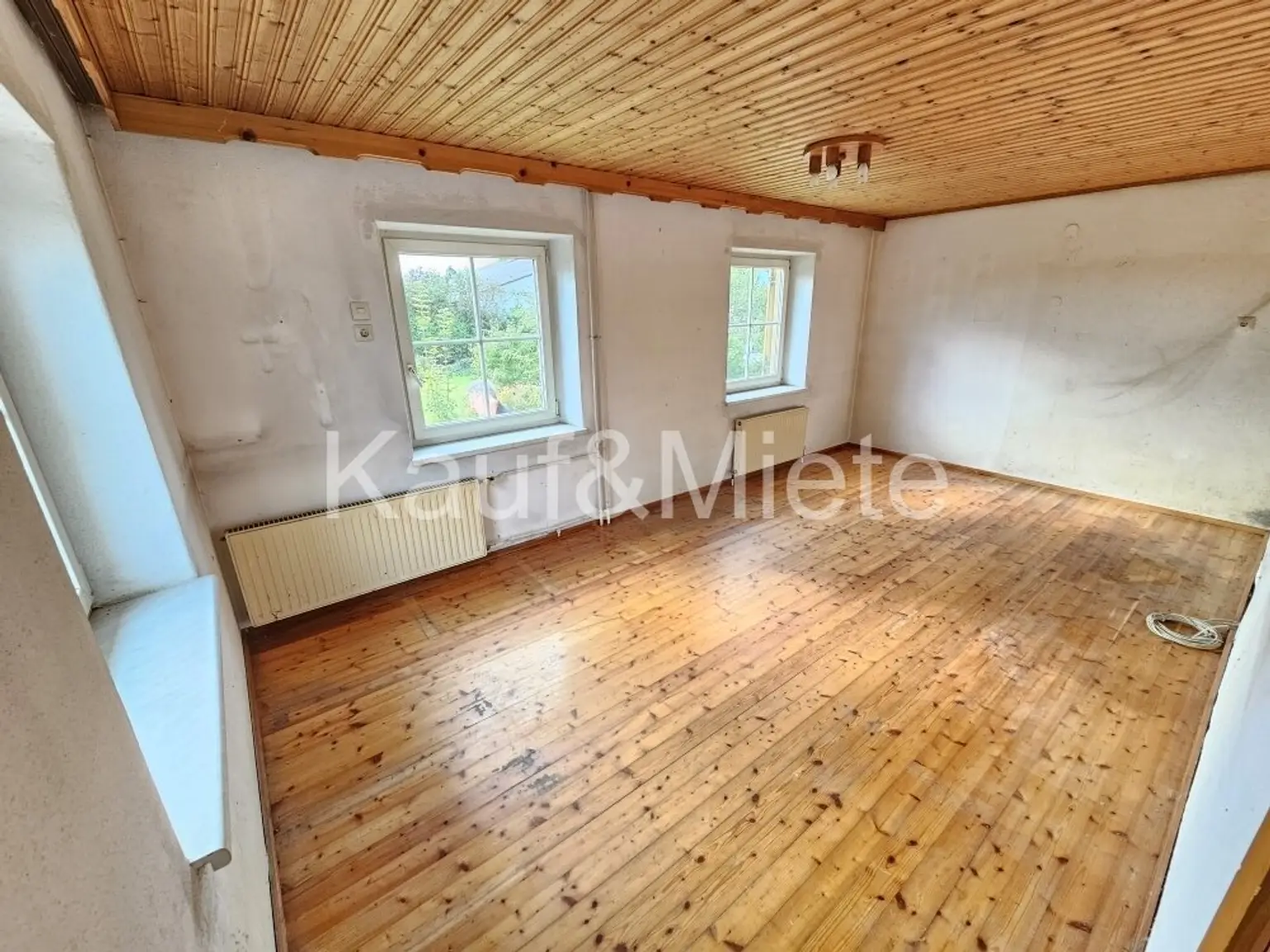 Bezauberndes kleines Haus - OPEN HOUSE 31.10.2025  12-16.30 Uhr