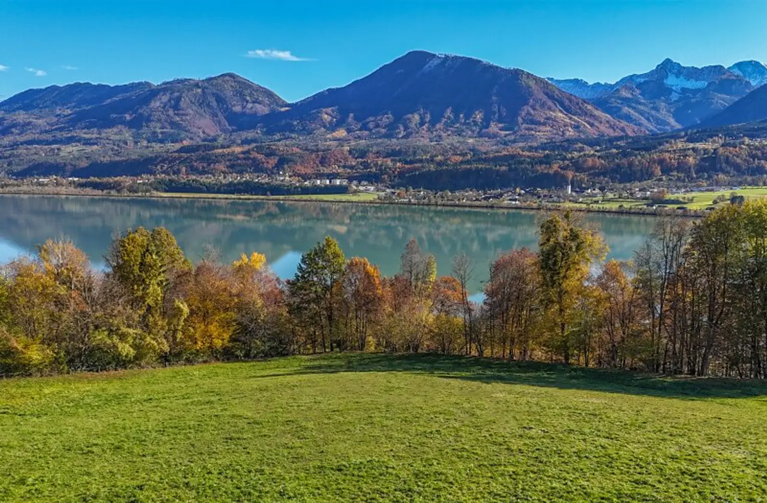 Traumgrundstück für Individualisten in sonnenverwöhnter Lage