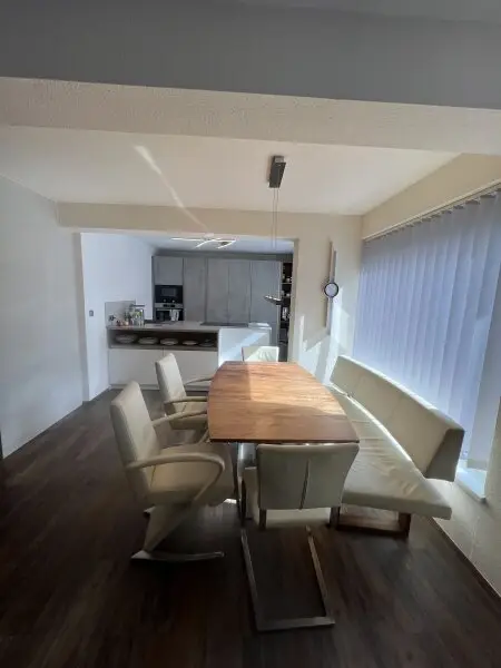 VOMP - Moderne, hochwertige 3,5 Zi.-Wohnung mit Balkon zum Verkauf
