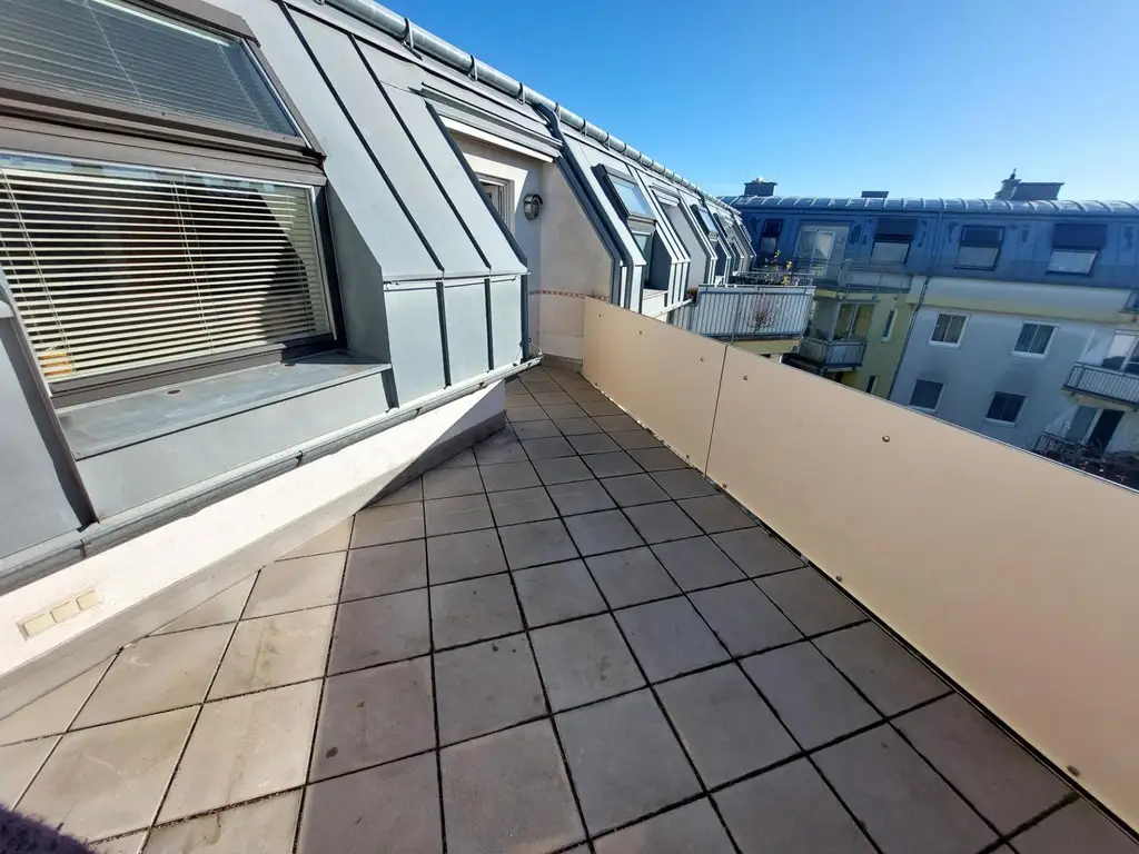 Wohnen am Seepark, leistbare Dreizimmertraumwohnung mit Dachterrasse!