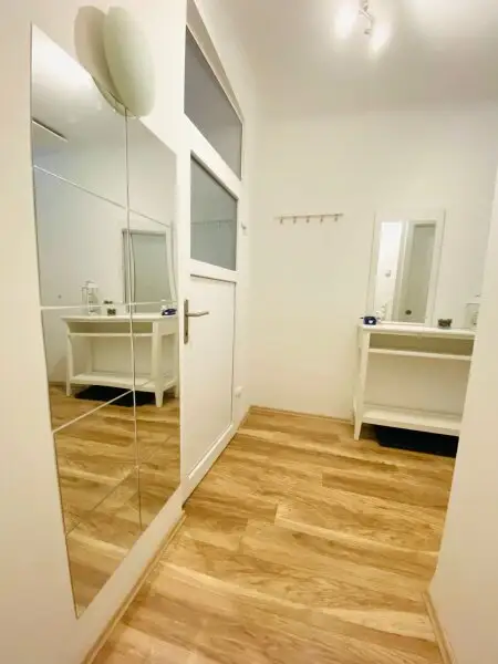 ENTZÜCKENDE 2 - ZIMMERWOHNUNG IN TOP LAGE!
