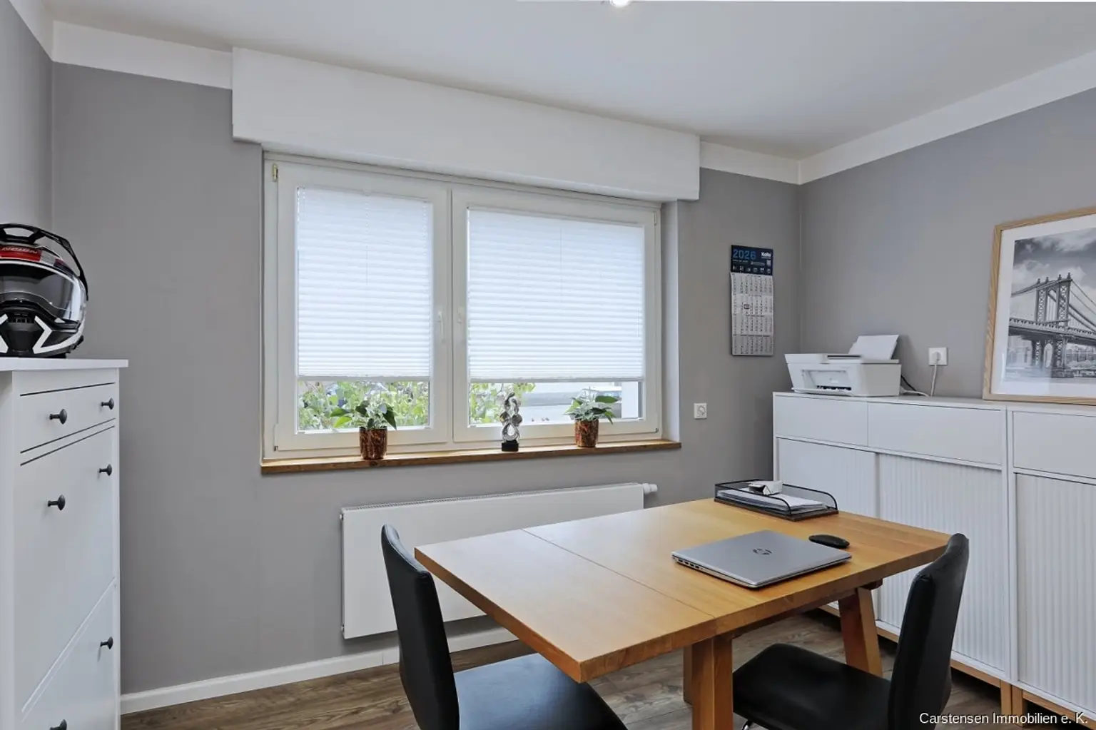 Büro EG