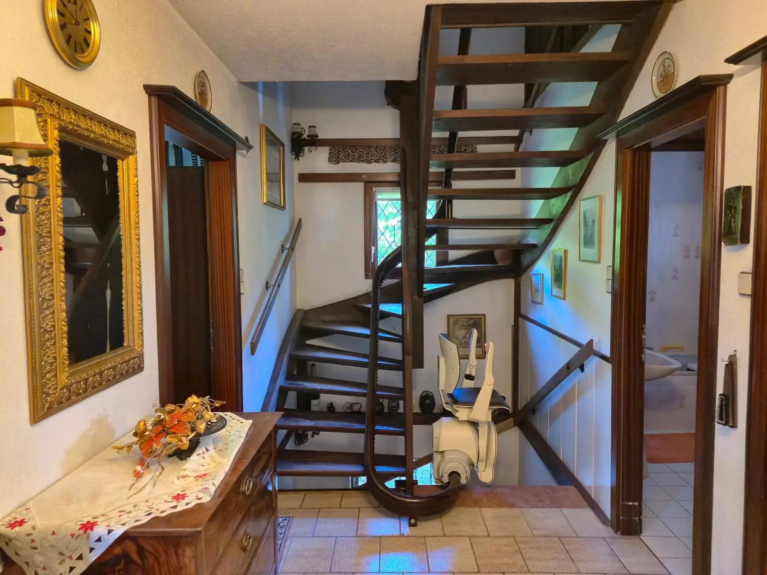 ROMANTISCHES EINFAMILIENHAUS IN BESTER LAGE