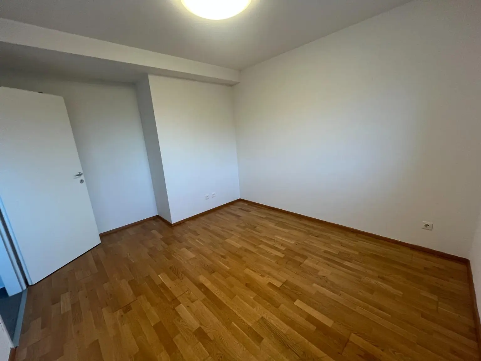 Modernisiertes wunderschönes Reihenhaus mit überdachter Terrasse und Garten