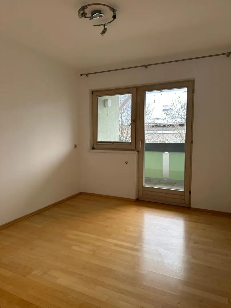 Schlafzimmer 2 mit Südbalkon