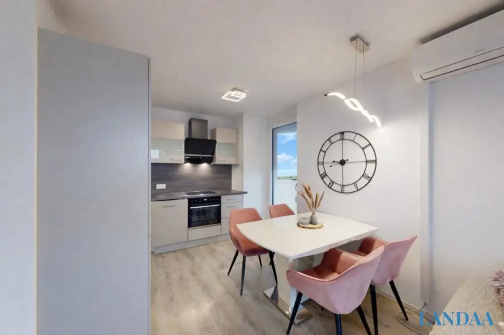 Wunderschöne 2 Zimmerwohnung mit Balkon und Garage