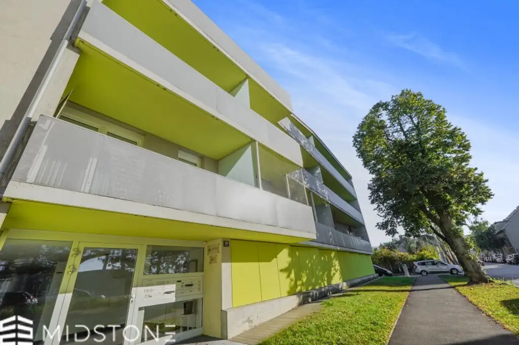 *Lichtdurchflutete Wohnung mit Wohlfühlcharakter* Stilvolles Wohnen mit Balkon und Top-Anbindung