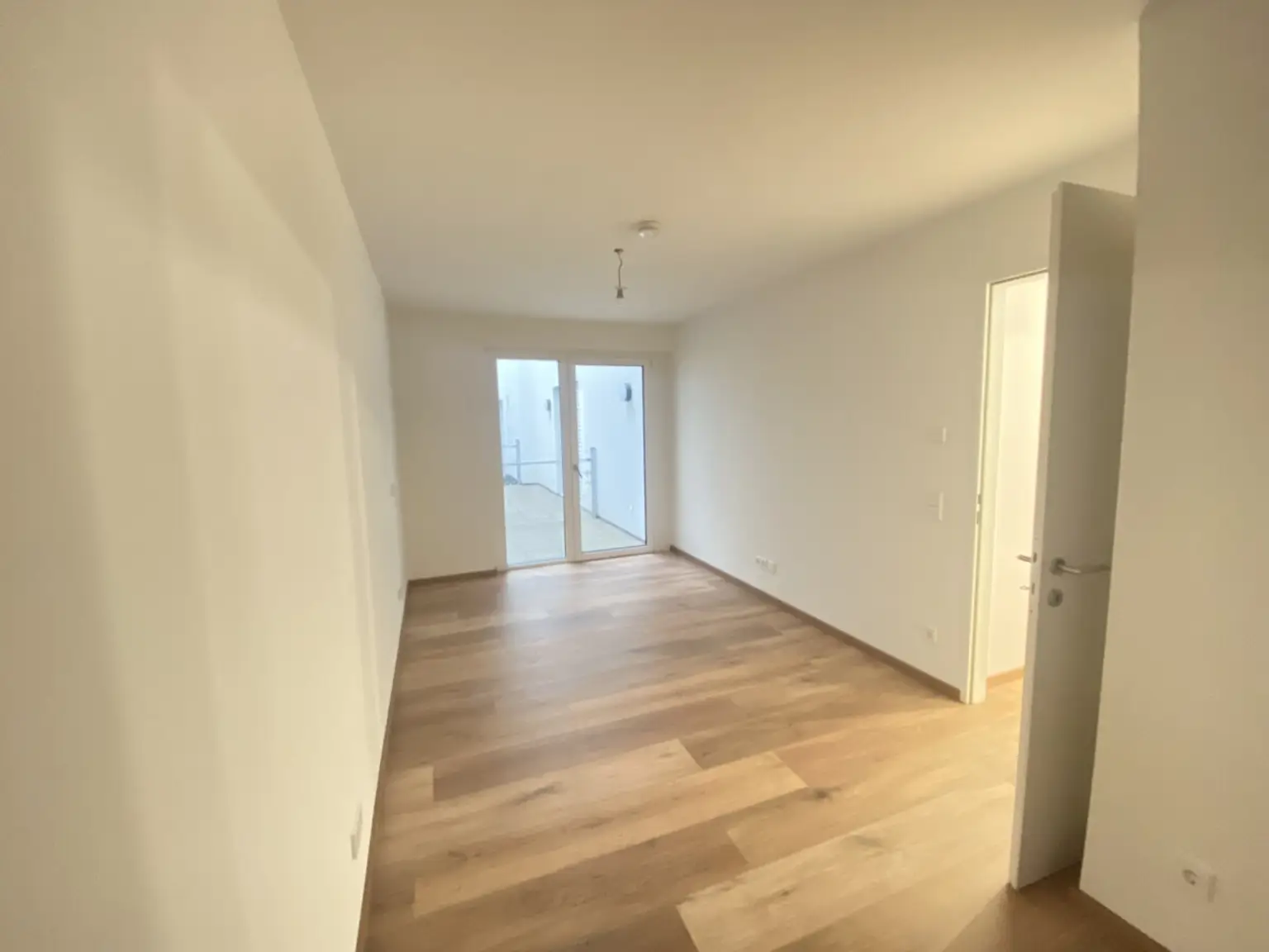 ERSTBEZUG 2 Zimmer Wohnung mit Terrasse und Garten - Ordination