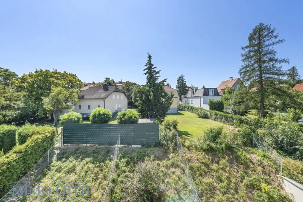EXKLUSIVES TOWNHOUSE MIT GARTEN, PV-ANLAGE & DESIGNAUSSTATTUNG ZU KAUFEN – WIEN DIREKT VOR DER TÜR
