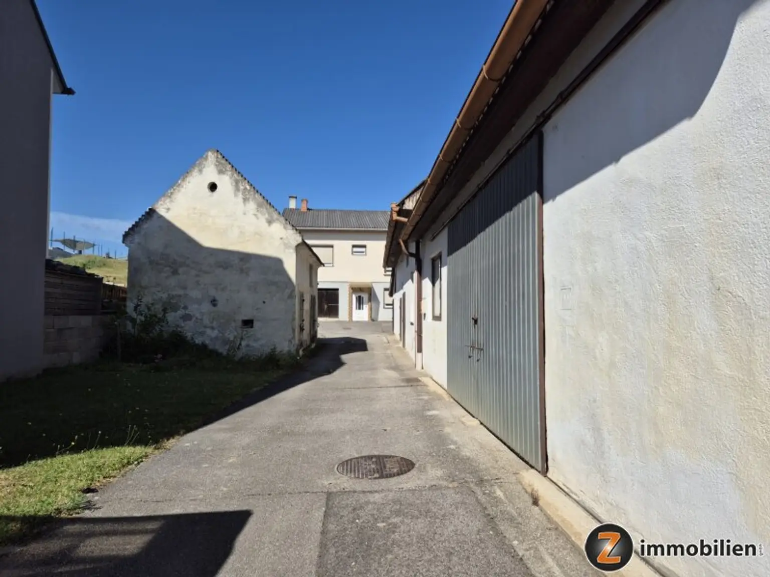 Einfahrt zum Haus