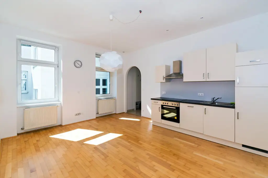2 Zimmer Wohnung im 3. Liftstock in sehr guter Lage