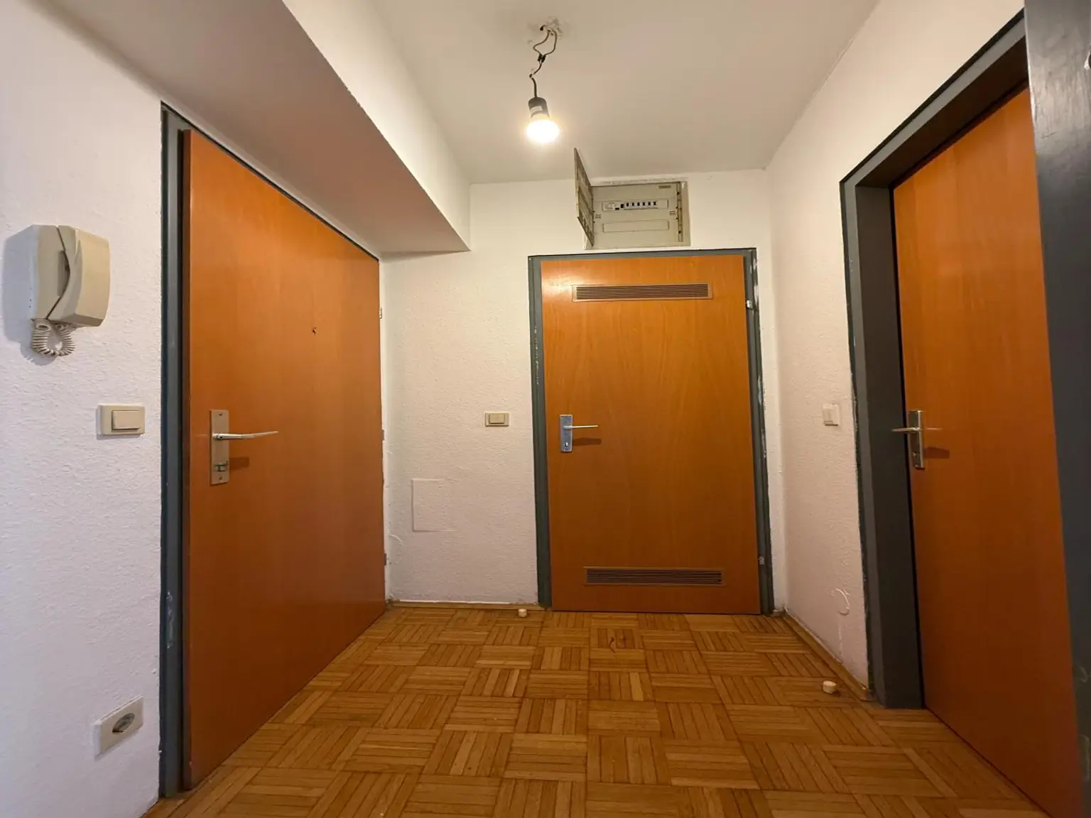 Einziehen oder Vermieten! Nähe U1 - helle & ruhige Wohnung - OPEN HOUSE 8.10. !!!