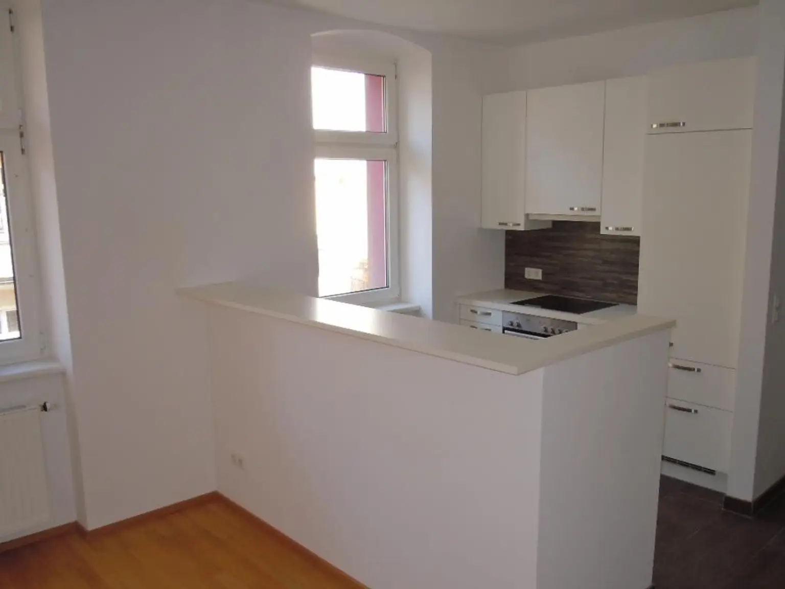 Helle 2-Zimmer-Wohnung mit Balkon - verfügbar ab Dezember 2025