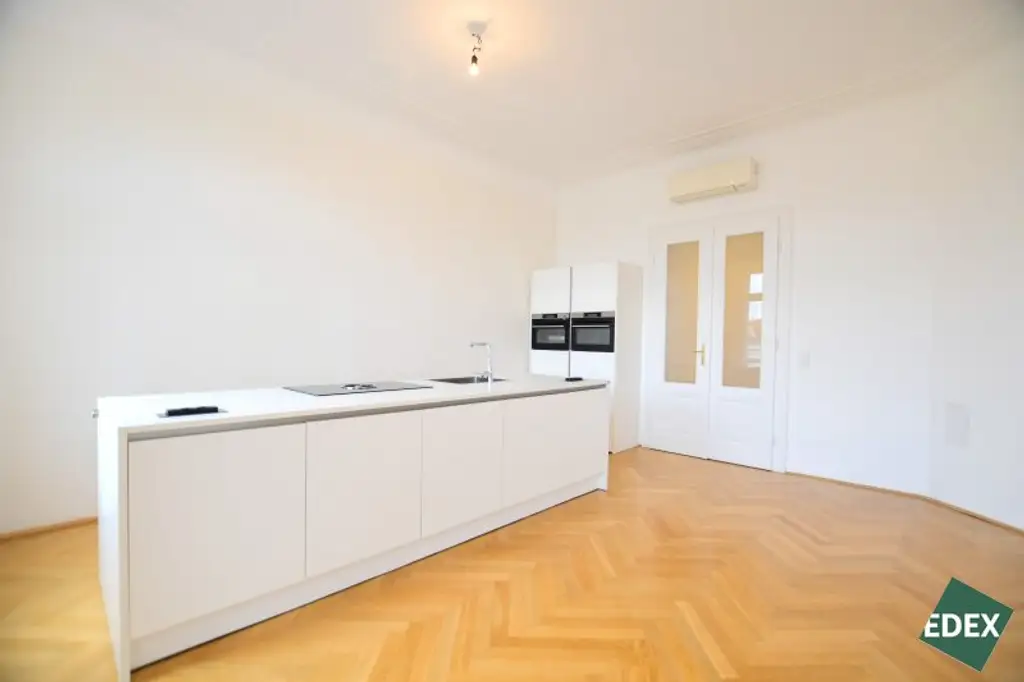 6-Zimmer Altbauwohnung mit Balkon und Klimaanlage in attraktiver Lage des 7. Bezirks