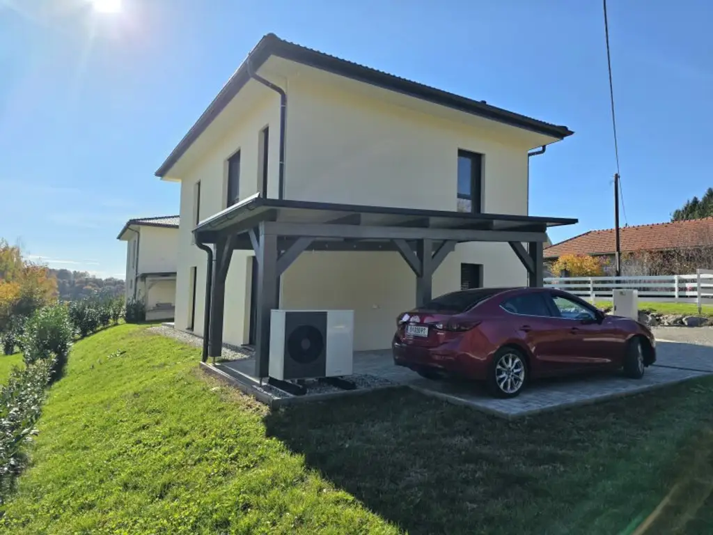 Erstbezug! Modernes Einfamilienhaus in idyllischer Lage!