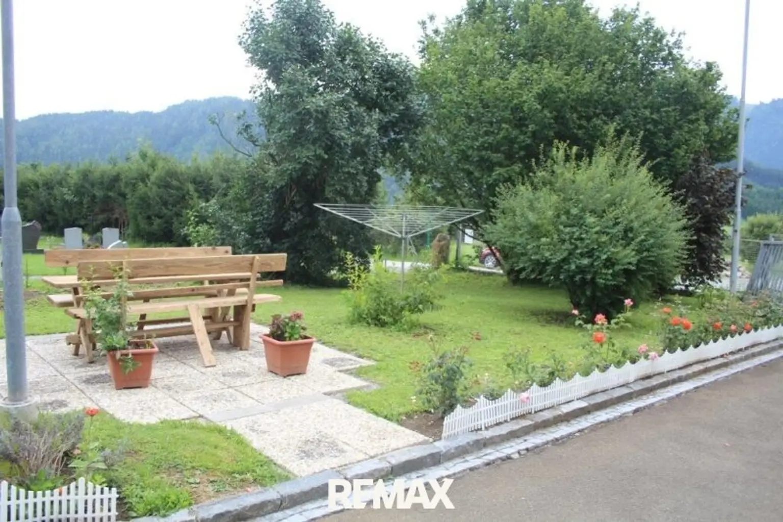 7-REMAX-Aflenz-Außenanlagen