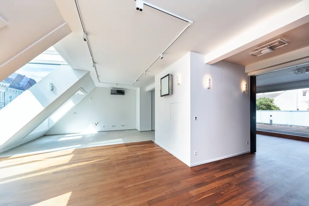 Karmelitermarkt - Penthouse mit Pool und Parkblick