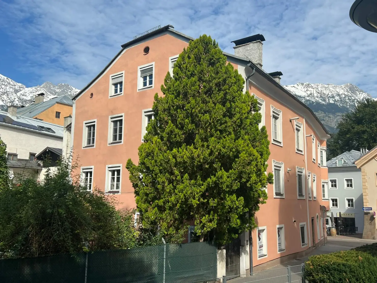 NEU: Stadthaus in Zentrumslage