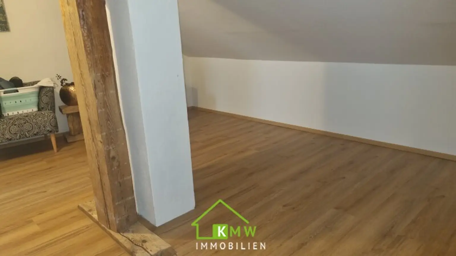 3-Zimmer-Dachgeschoßwohnung in zentraler Ruhelage