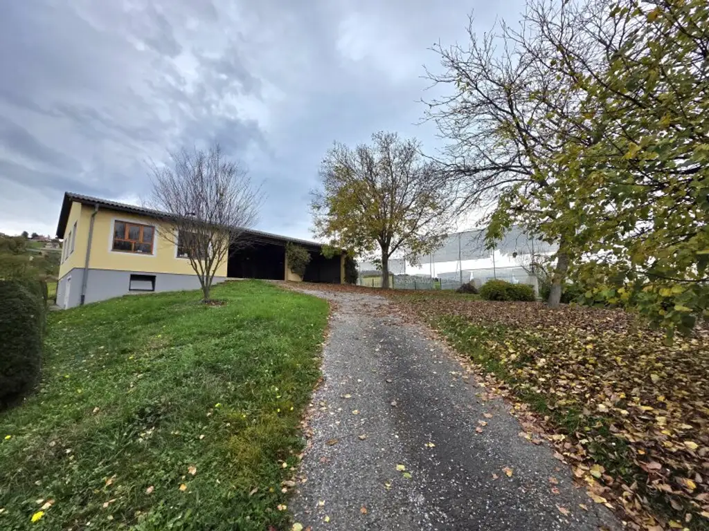 Ruhiges Zweifamilienhaus in kinderfreundlicher Lage!