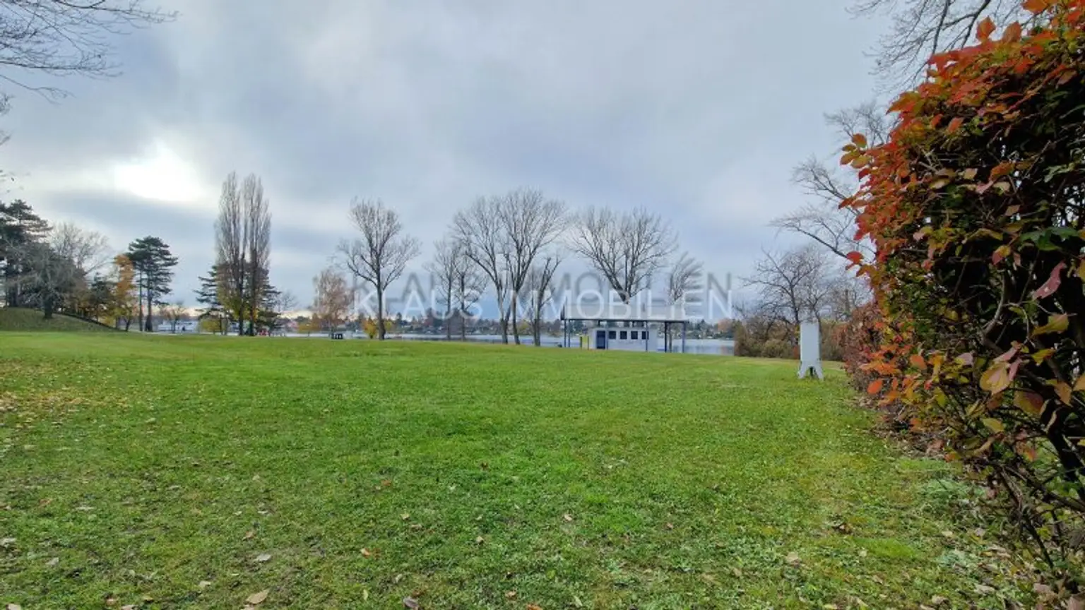 in Vorbereitung! Bungalow mit Seezugang, Neufelder See