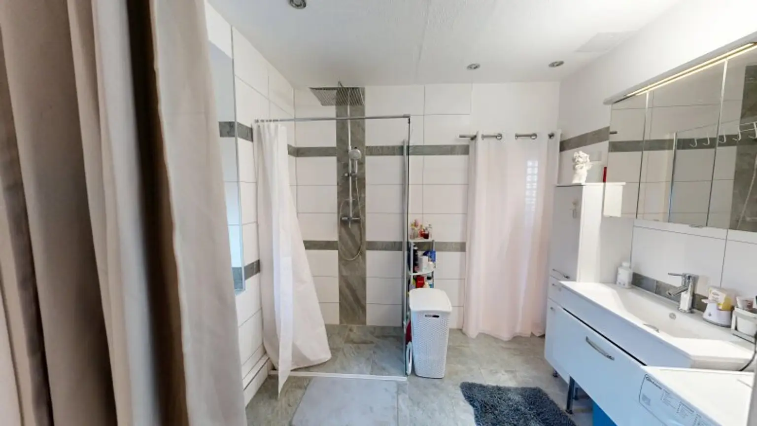 Gemütliches Haus mit Garten und Pool in ruhiger Wohngegend Wiens