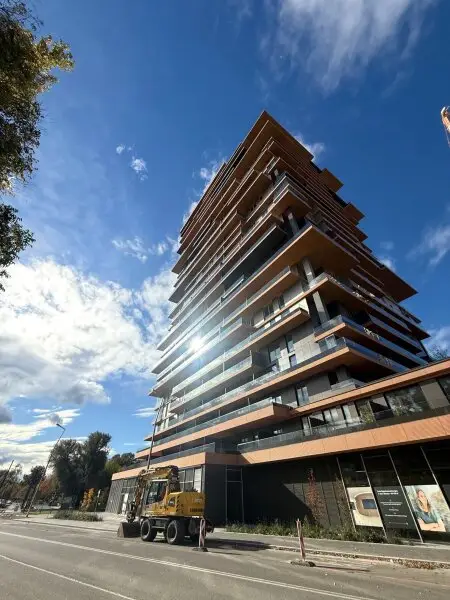 ERSTBEZUG 3 ZIMMER WOHNUNG IM "GRÜNBLICK" VIERTEL ZWEI + TRAUMTERRASSE MIT ca. 64 m² + NUTZUNG INFINITY-AUSSENPOOL, GYM & SAUNA