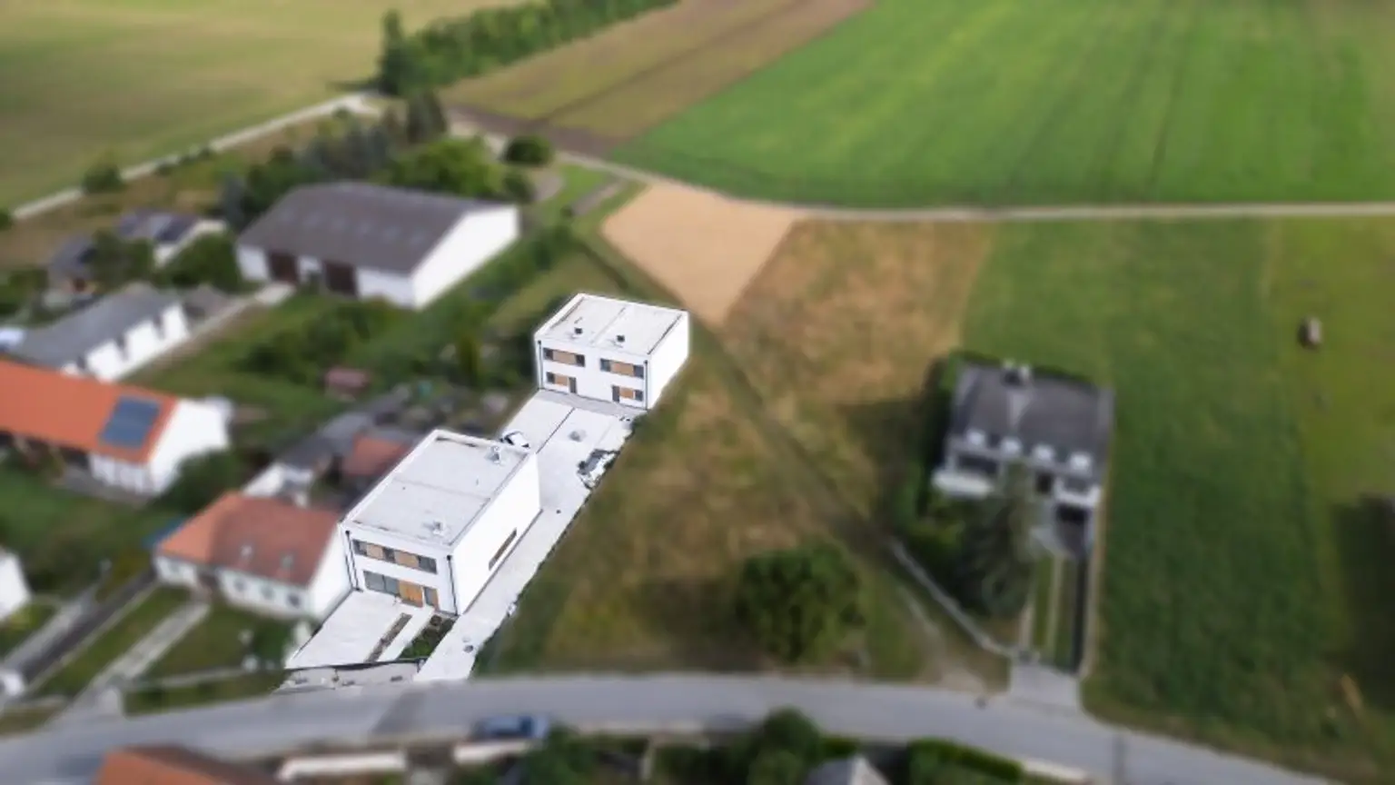 Erstbezug in idyllischer Doppelhaushälfte in Stetten - Wohnkomfort mit Garten und Stellplätzen