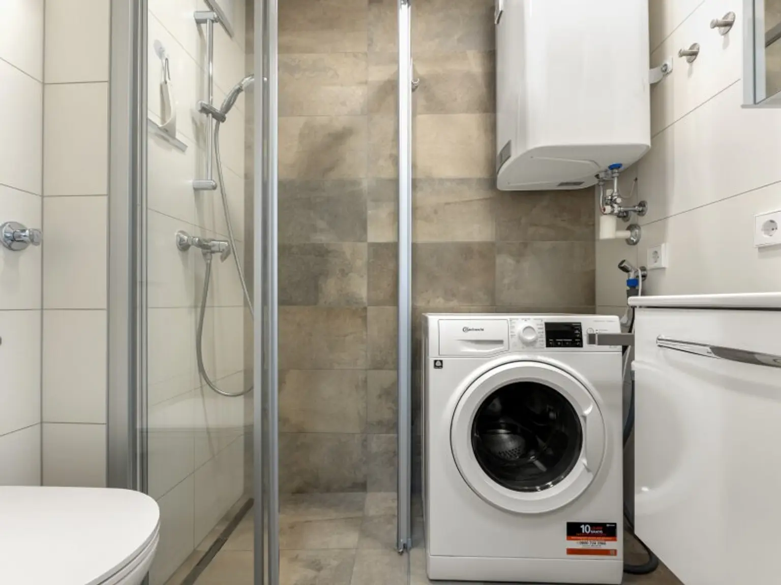 TOP Wohnung oder Ferienwohnung in Krumpendorf am Wörthersee mit Parkplatz - direkte Seenähe