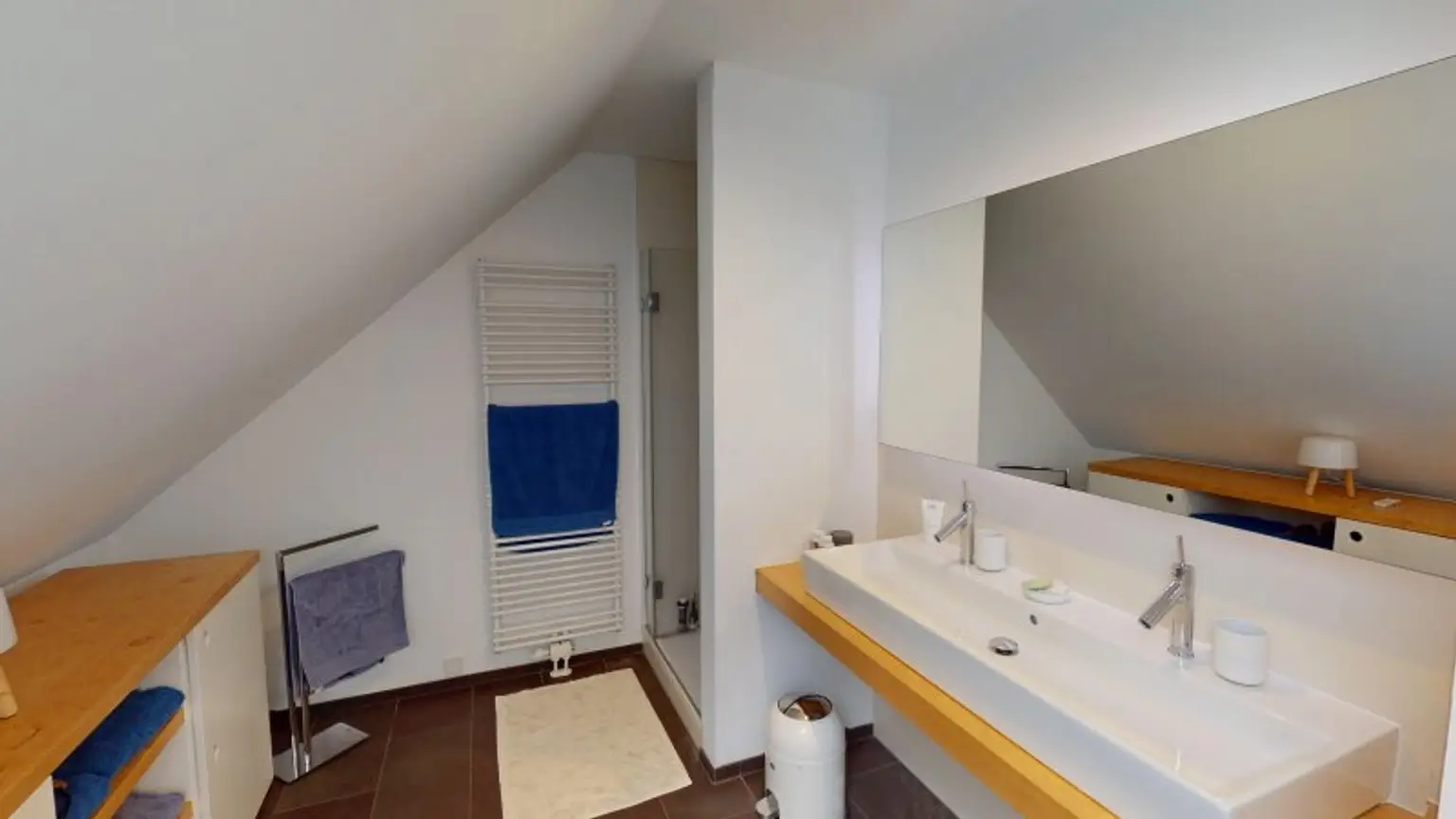 Wien-Strebersdorf: Doppelhaushälfte mit großem Garten am Fuße des Bisambergs