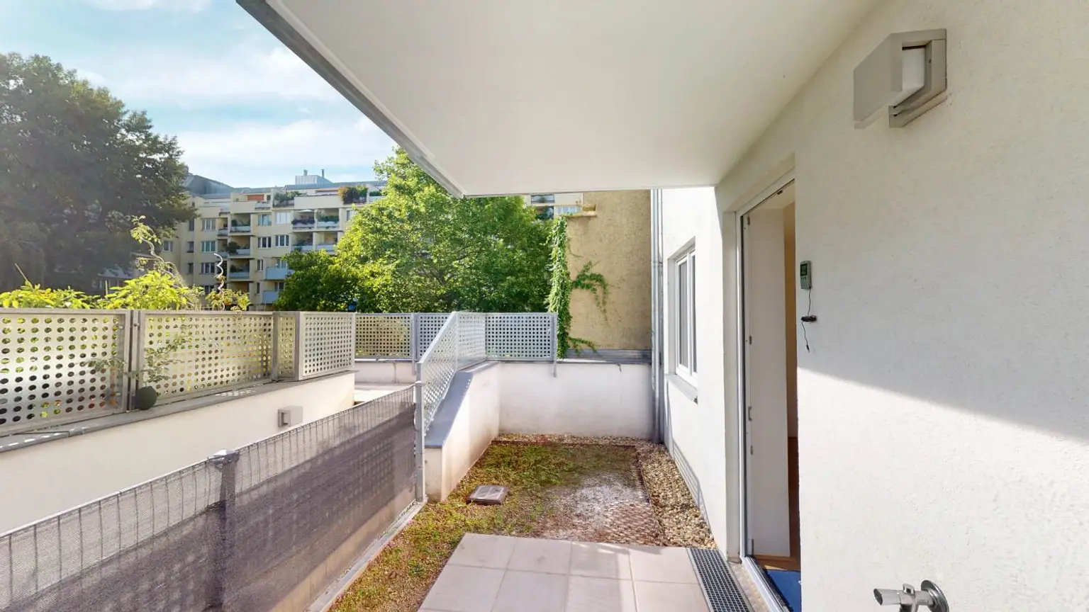 Ruhiges Wohnglück: 3-Zimmer-Neubau mit Garten zur Hofseite