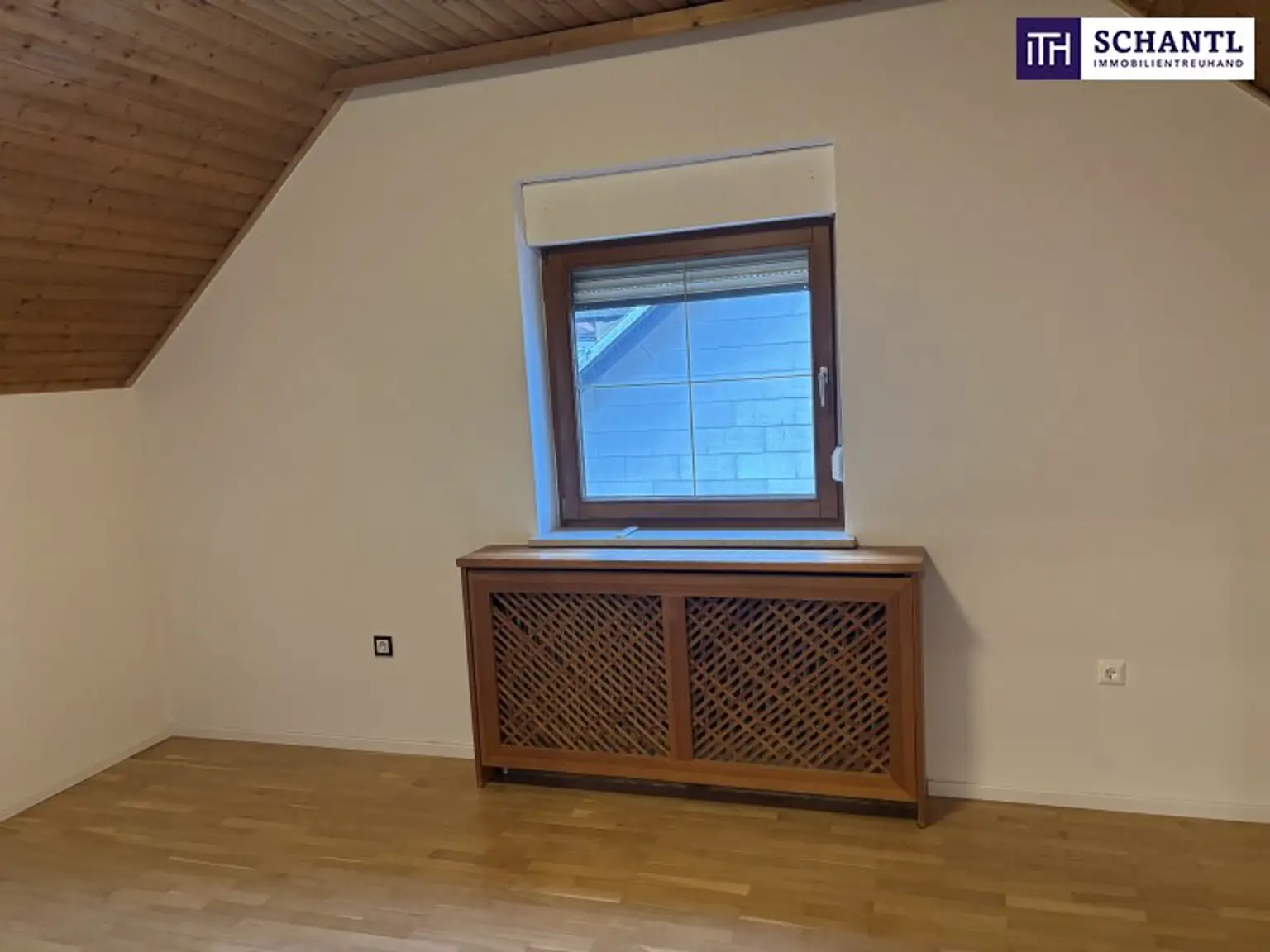 ++PERFEKTE FAMILIEN- oder STUDENTEN- MAISONETTENWOHNUNG zum WOHLFÜHLEN mit 2 BALKONE** 3 SZ, BÜRO, WOHNKÜCHE++ CARPORT++ca. 123 m² WOHNFLÄCHE++