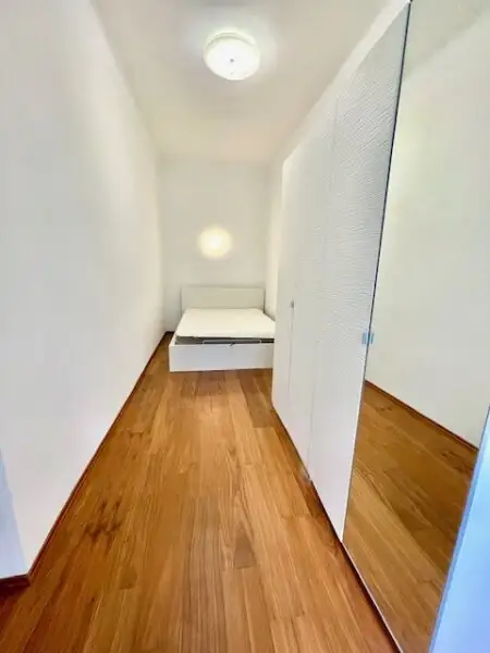WOHNEN im 7-ten HIMMEL - INNENSTÄDTISCHE EIGENTUMSWOHNUNG- ELEGANTE Klassische Wiener-Altbau-Wohnung mit 2-Zimmern in Top Lage am SPITTELBERG - DURCHHAUS!