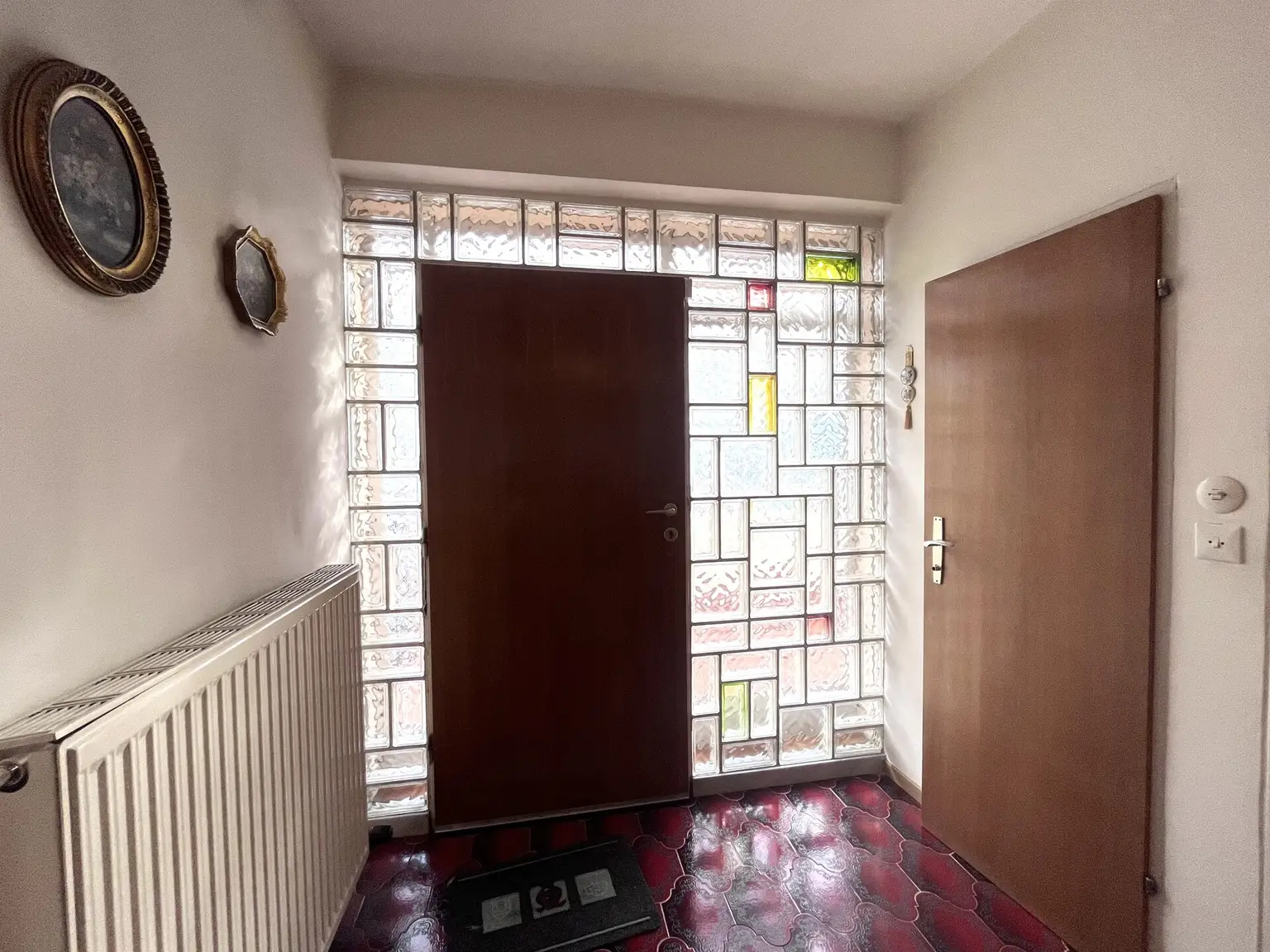 Schönes Einfamilienhaus mit Gartenparadies