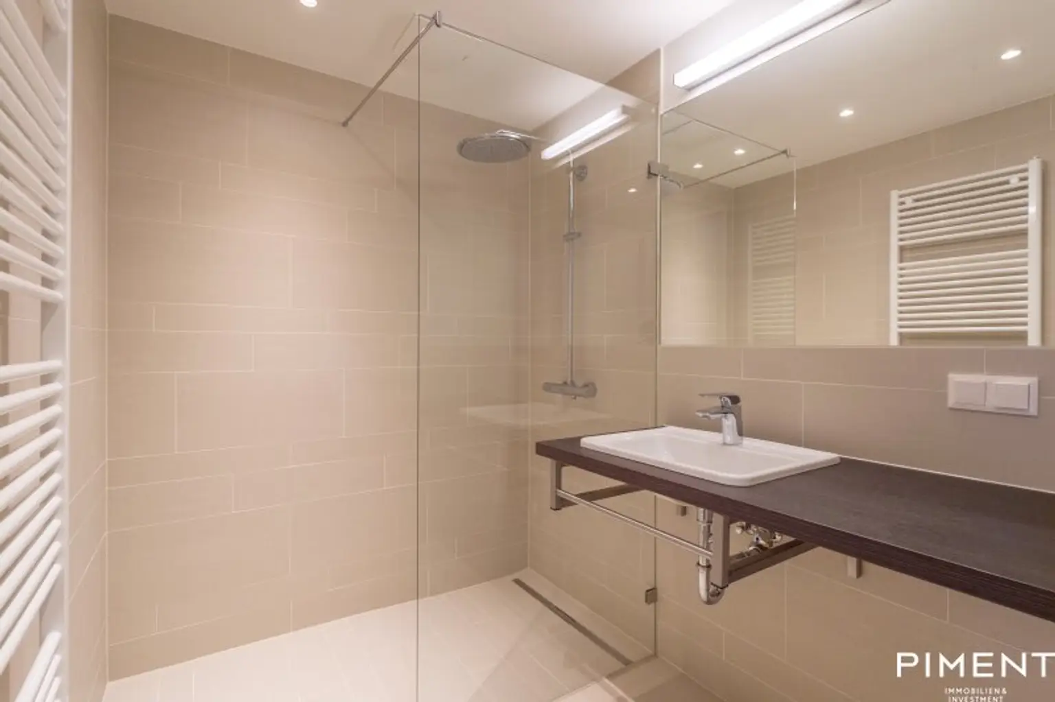 2 ZIMMER WOHNUNG MIT INNENHOFBALKON!